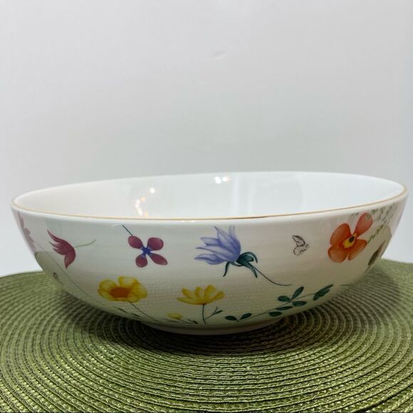 Disney Winnie the Pooh with Flowers Serving Bowl NWT - Picture 4 of 6